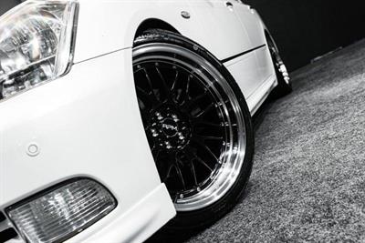 2004 Toyota Crown - Thumbnail