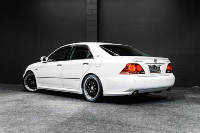 2004 Toyota Crown - Thumbnail