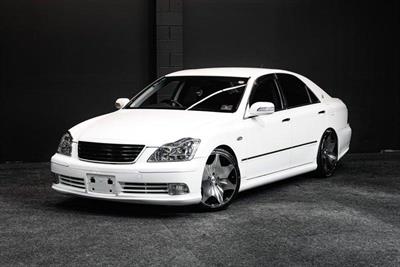 2004 Toyota Crown