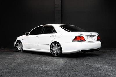 2004 Toyota Crown - Thumbnail