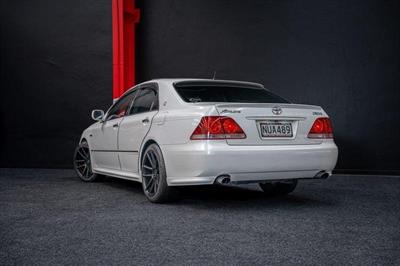 2005 Toyota Crown - Thumbnail