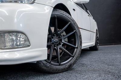 2005 Toyota Crown - Thumbnail