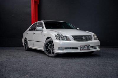 2005 Toyota Crown - Thumbnail