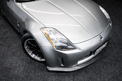 2005 Nissan 350Z - Thumbnail