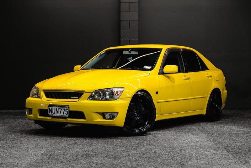 1999 Toyota Altezza