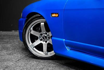 1996 Nissan Skyline - Thumbnail