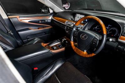 2015 Lexus LS 460 - Thumbnail