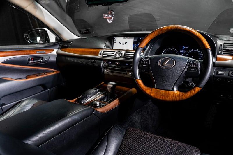 2015 Lexus LS 460