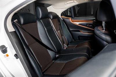 2015 Lexus LS 460 - Thumbnail