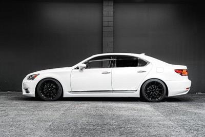 2015 Lexus LS 460 - Thumbnail