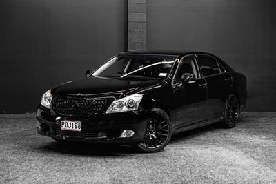 2010 Toyota Crown - Thumbnail