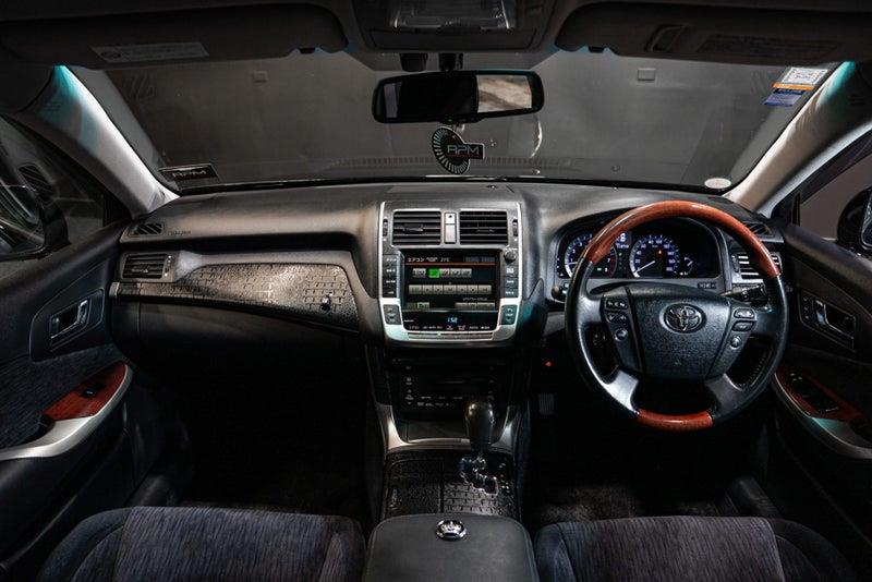 2010 Toyota Crown
