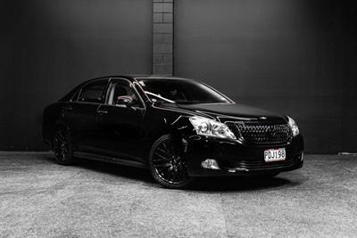 2010 Toyota Crown - Thumbnail