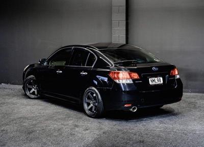 2011 Subaru Legacy - Thumbnail