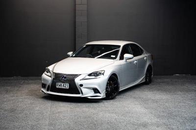 2014 Lexus IS 300h