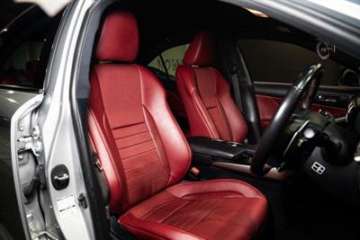 2014 Lexus IS 300h - Thumbnail