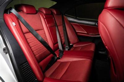 2014 Lexus IS 300h - Thumbnail