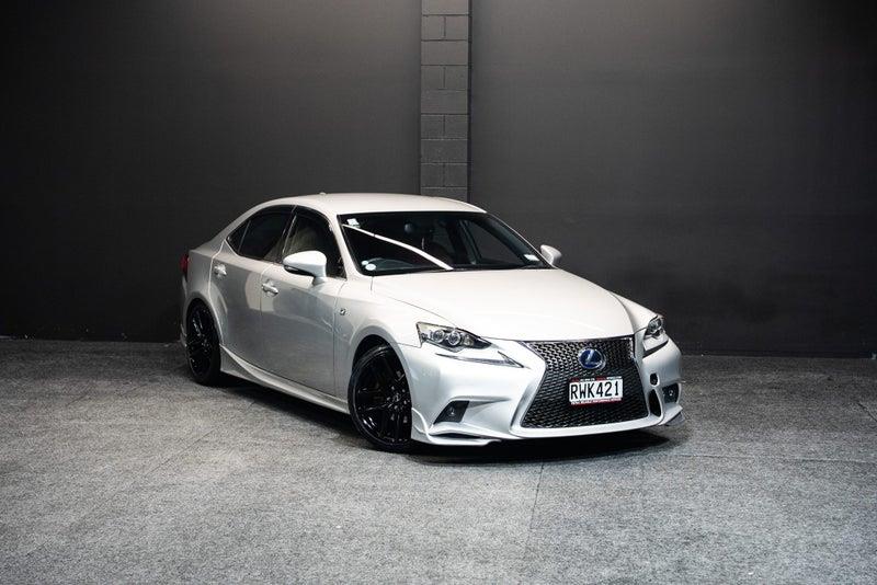 2014 Lexus IS 300h