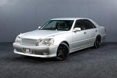 2002 Toyota Crown - Thumbnail