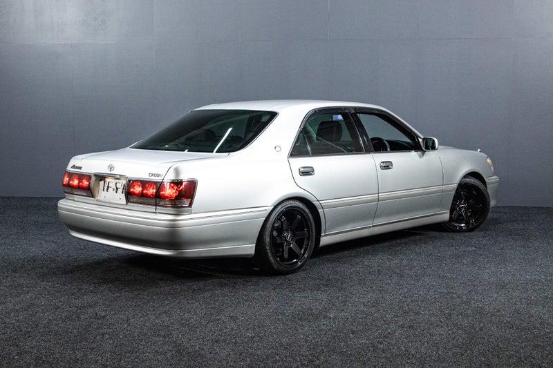 2002 Toyota Crown