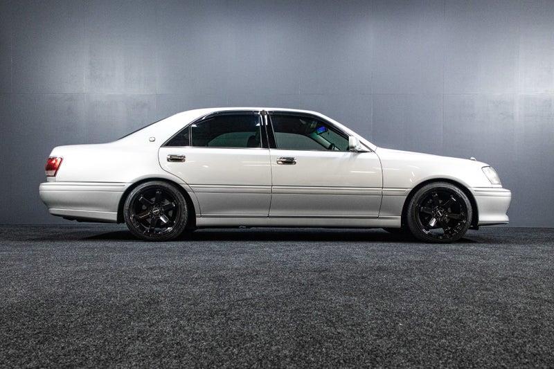 2002 Toyota Crown