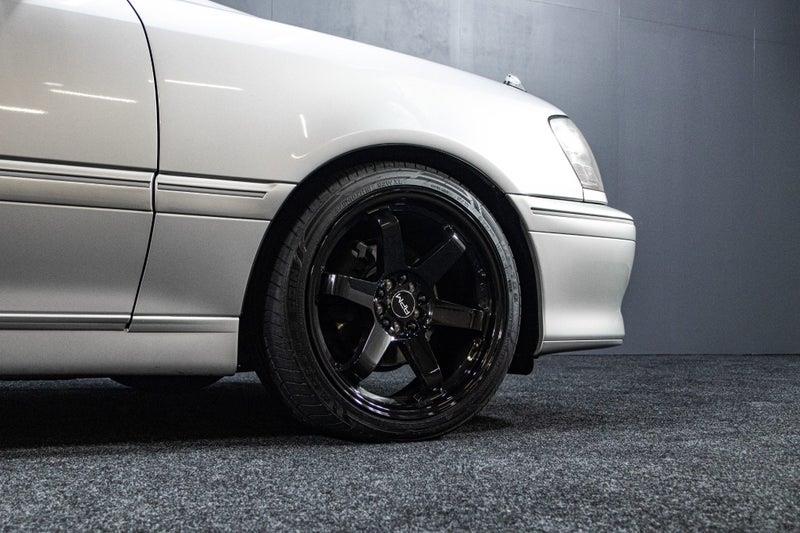 2002 Toyota Crown