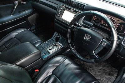 2002 Toyota Crown - Thumbnail