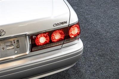 2002 Toyota Crown - Thumbnail