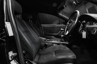 2010 Holden Commodore - Thumbnail