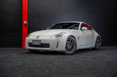 2005 Nissan Fairlady