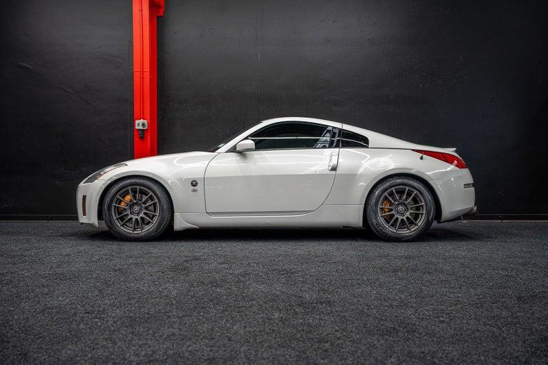 2005 Nissan Fairlady