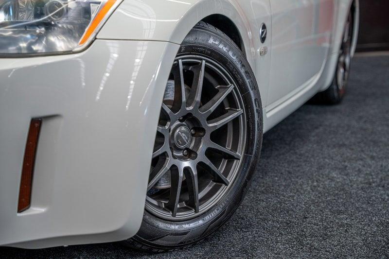 2005 Nissan Fairlady