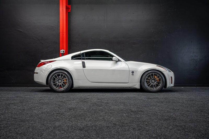 2005 Nissan Fairlady