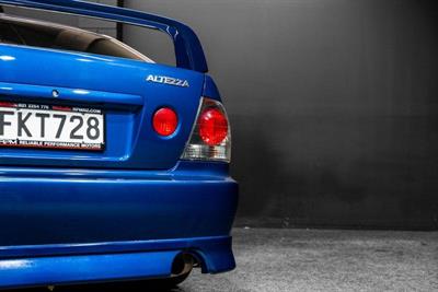 2003 Toyota Altezza - Thumbnail