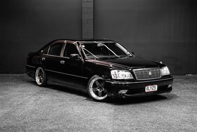 2000 Toyota Crown - Thumbnail