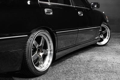 2000 Toyota Crown - Thumbnail