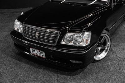 2000 Toyota Crown - Thumbnail