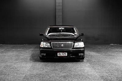 2000 Toyota Crown - Thumbnail