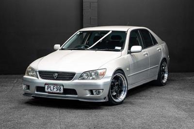 2001 Toyota Altezza - Thumbnail