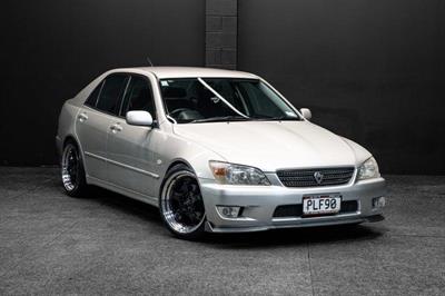 2001 Toyota Altezza - Thumbnail