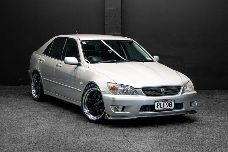 2001 Toyota Altezza