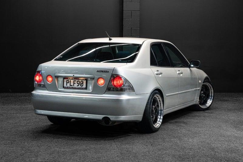 2001 Toyota Altezza