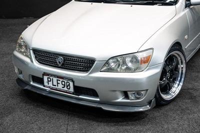 2001 Toyota Altezza - Thumbnail