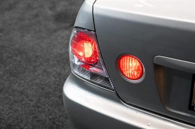 2001 Toyota Altezza - Thumbnail