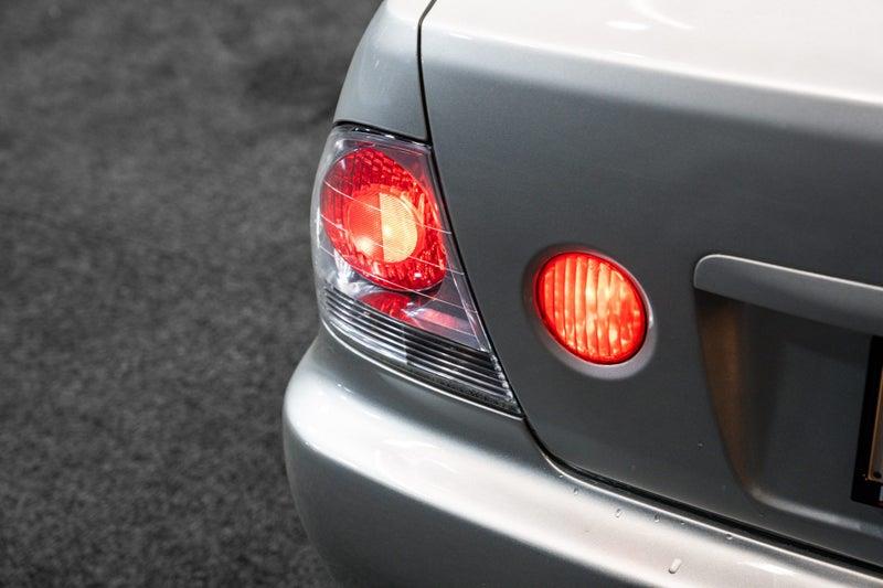 2001 Toyota Altezza