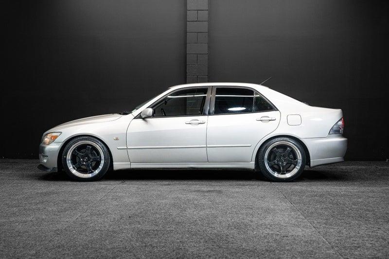2001 Toyota Altezza