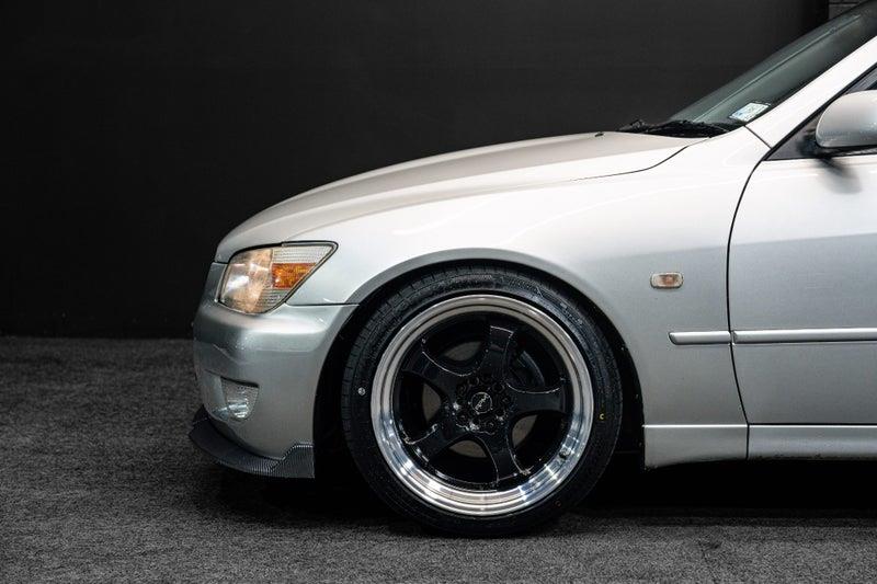 2001 Toyota Altezza