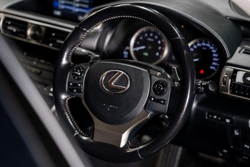 2015 Lexus IS 300h