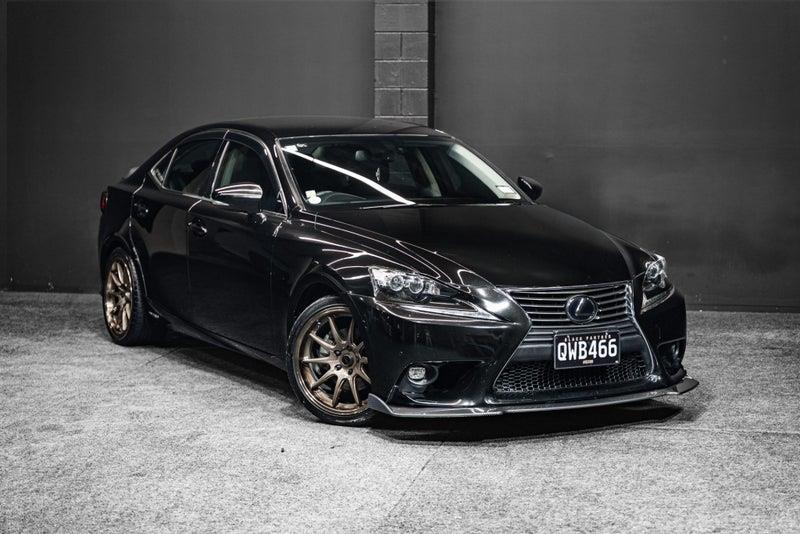 2015 Lexus IS 300h