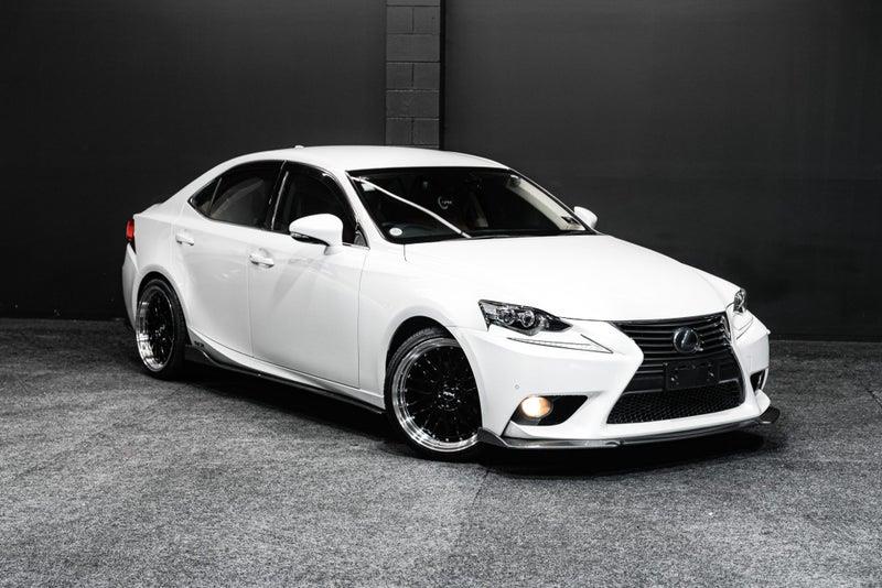 2013 Lexus IS 300h